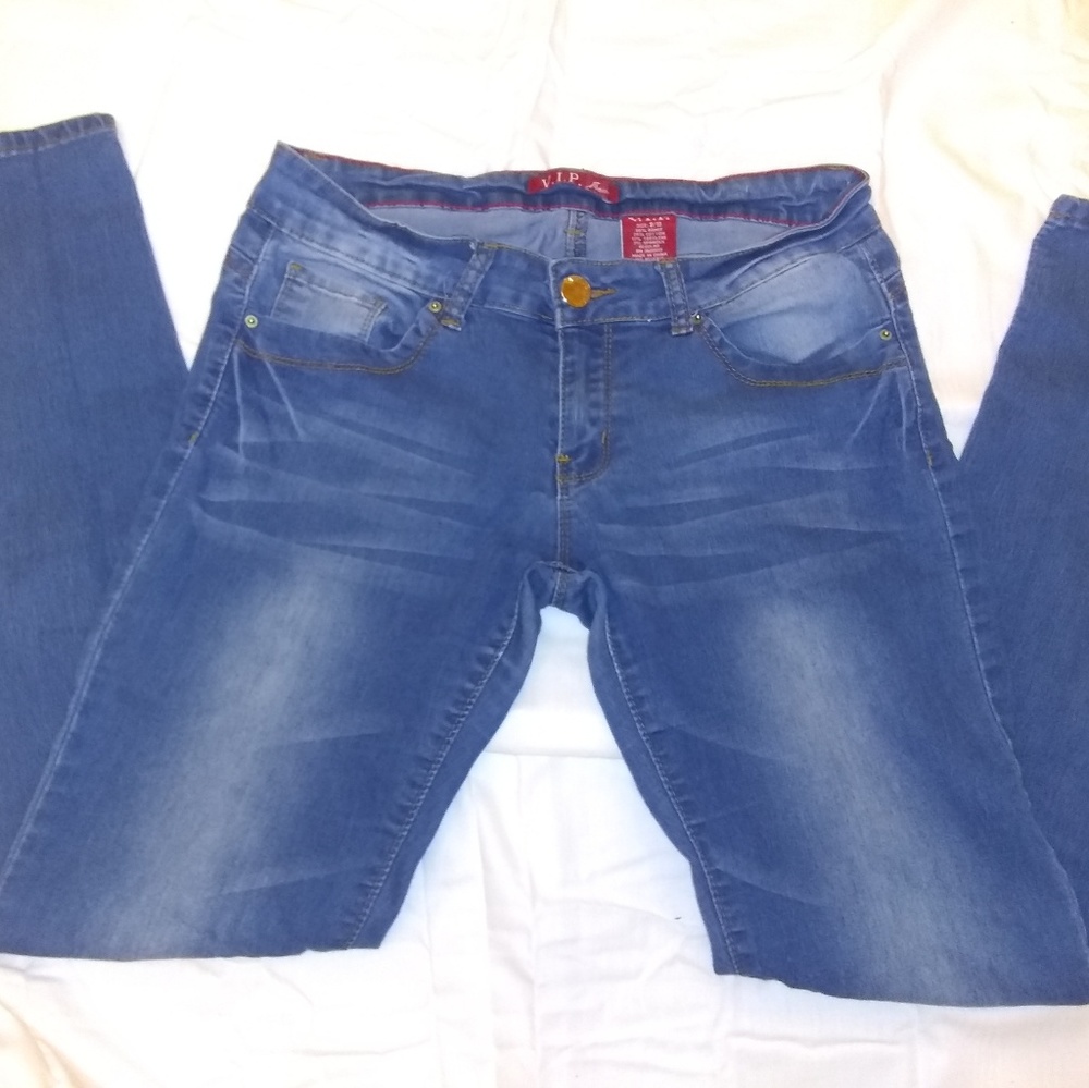 🔥❤️ Make Me A Offer ❤️V.I.P Mid-Rise Skinny Jeans
